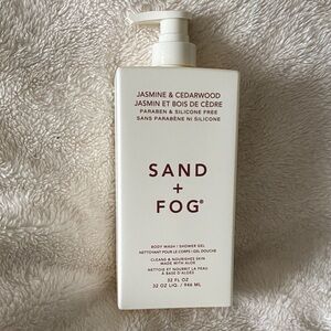 Sand + Fog Jasmine & Cedarwood Body Wash - White